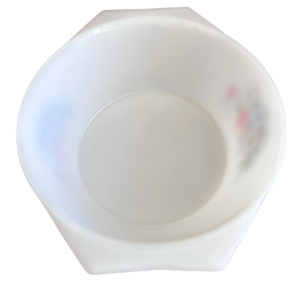 Vintage Arcopal France milk glass casserole dish 70s florals French Kitchen Chic - Picture 4 of 9
